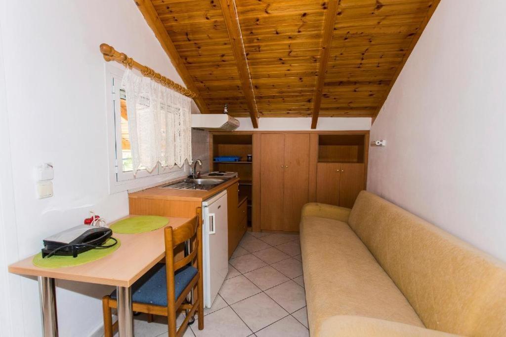 Villa Rozou Paralia Vrachou Luaran gambar