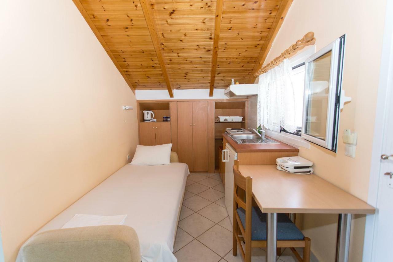 Villa Rozou Paralia Vrachou Luaran gambar